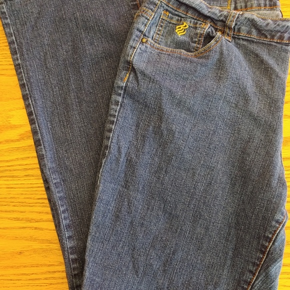 Designer Roca Wear Jeans - Picture 3 of 4